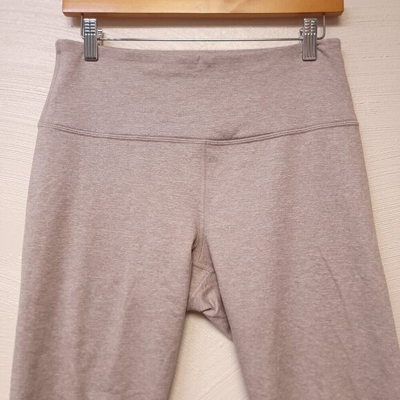 Old Navy Leggings Size M High Waisted Performance Stirrup Tan Pants Soft 2022 - Picture 2 of 7